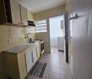Image 8 - 873626