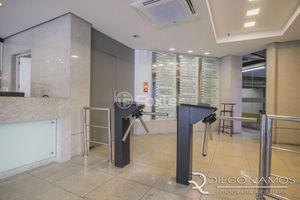 Image 3 - 873649