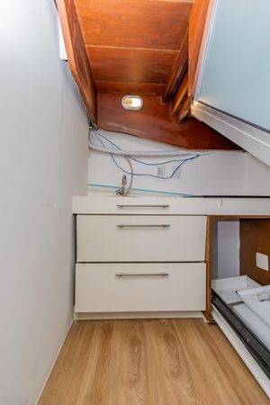 Image 32 - 873649