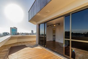 Image 1 - 873649
