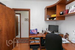Image 27 - 873650