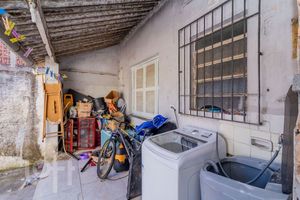 Image 22 - 873651