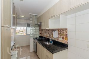 Image 17 - 873664