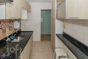 Image 21 - 873664