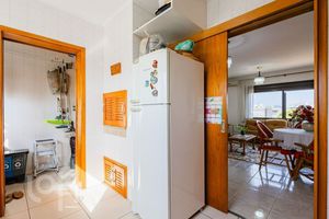 Image 6 - 873667