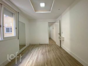 Image 6 - 873668