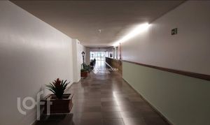 Image 11 - 873668