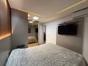 Image 7 - 873670