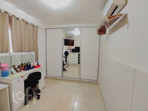 Image 11 - 873674