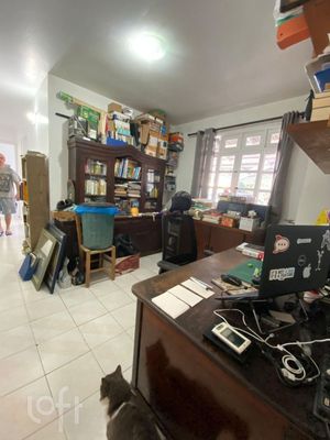 Image 12 - 873675