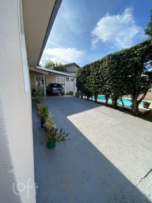 Image 21 - 873675