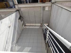 Image 6 - 873677