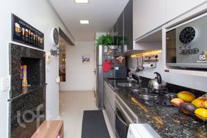 Image 4 - 873687