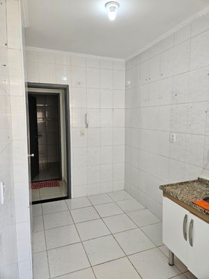 Image 7 - 873695