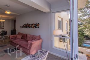 Image 3 - 873696