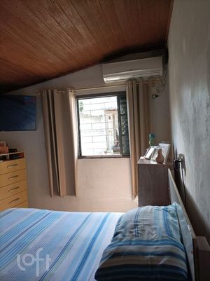 Image 19 - 873704