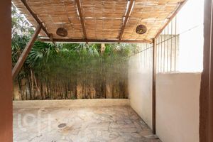 Image 21 - 873714