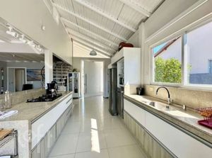 Image 4 - 873743