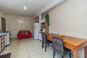 Image 27 - 873744