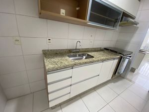 Image 7 - 873746