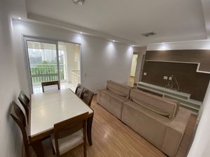 Image 13 - 873746