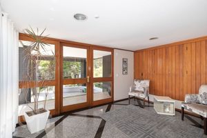 Image 31 - 873747