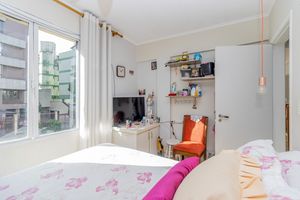 Image 7 - 873776