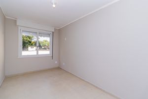 Image 3 - 873792