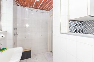 Image 34 - 873793