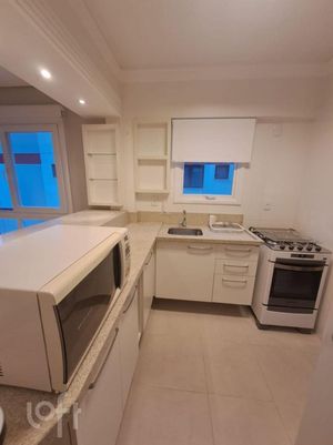 Image 11 - 873802