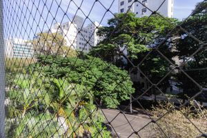 Image 19 - 873803