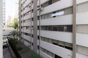 Image 30 - 873803