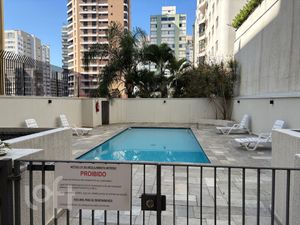 Image 8 - 873805