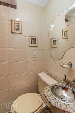 Image 3 - 873805