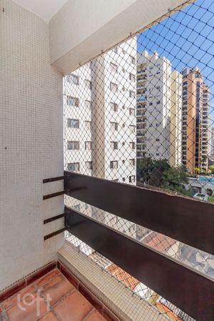 Image 4 - 873805