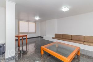 Image 31 - 873805