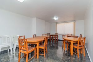 Image 33 - 873805