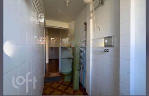 Image 9 - 873810