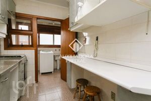 Image 7 - 873817