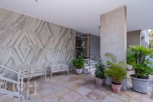Image 45 - 873818