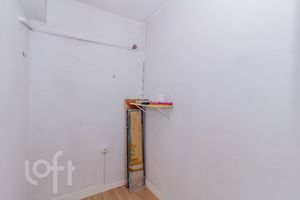 Image 26 - 873818