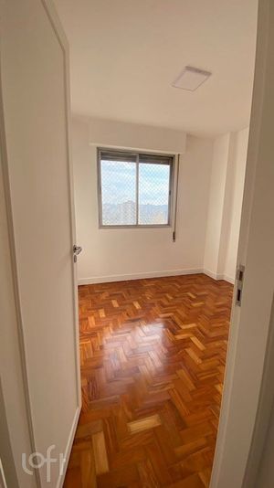 Image 6 - 873856