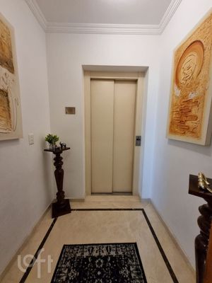 Image 33 - 873882