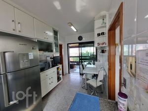 Image 5 - 873882