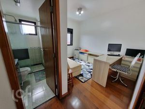 Image 16 - 873882