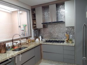 Image 3 - 873886