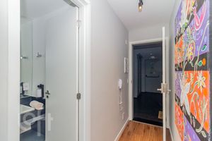 Image 8 - 873907