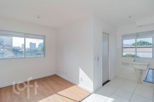 Image 37 - 873925