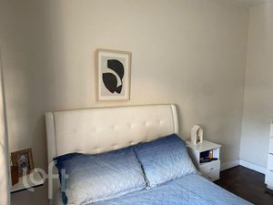 Image 19 - 873949