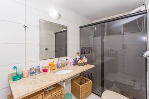 Image 15 - 873951